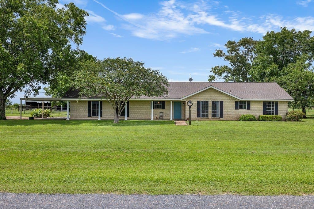4 acres in Wharton County