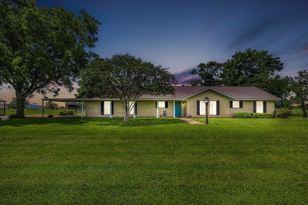 4 acres in Wharton County gallery image 3