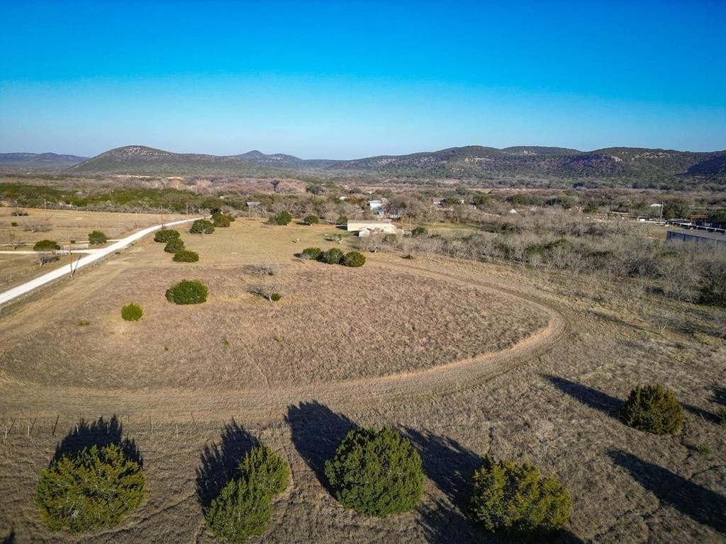6.33 acres in Uvalde County - photo 9