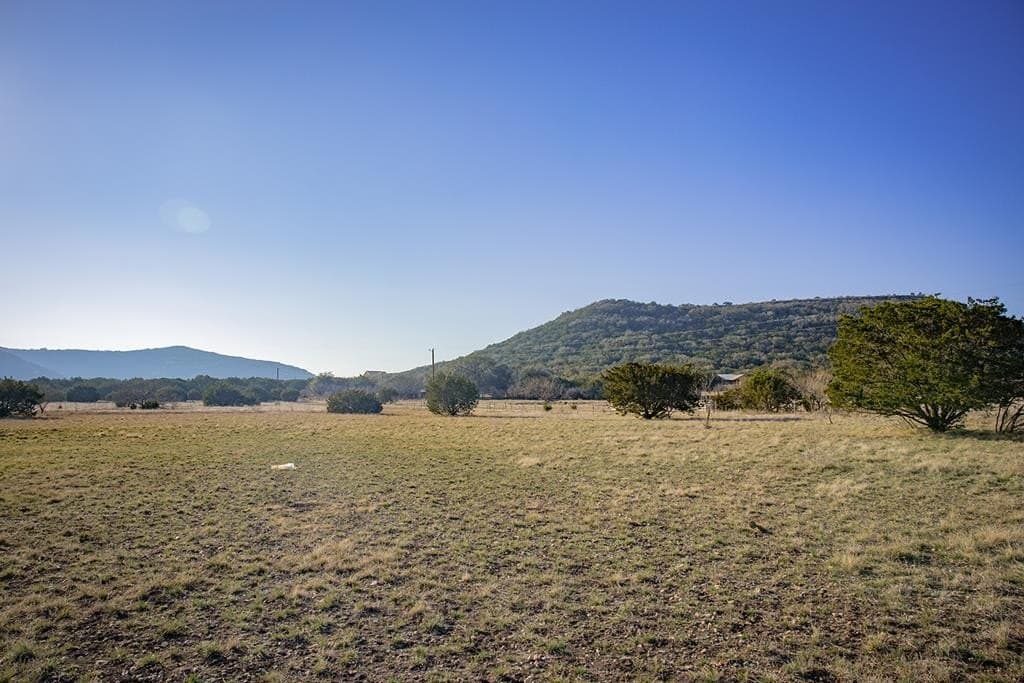6.33 acres in Uvalde County - photo 5