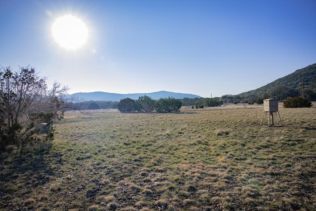 6.33 acres in Uvalde County - photo 3
