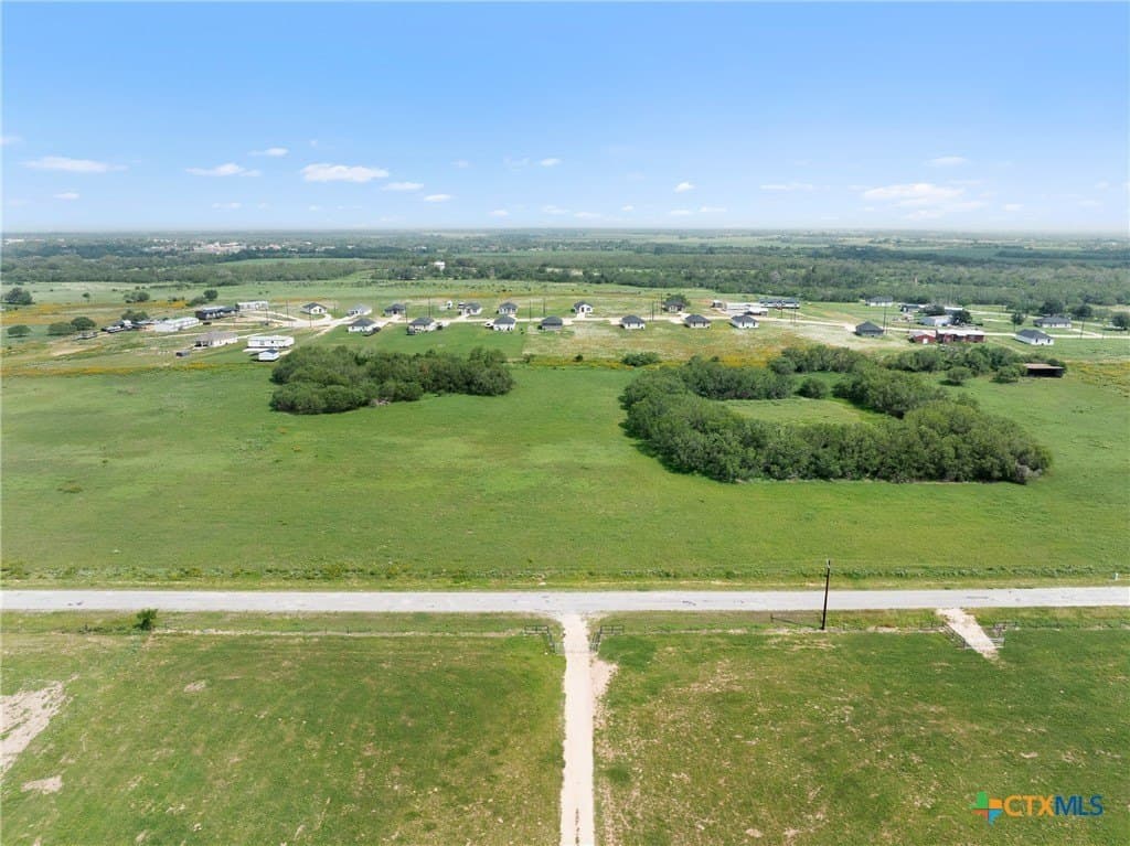 1.85 acres in Wilson County gallery image 2