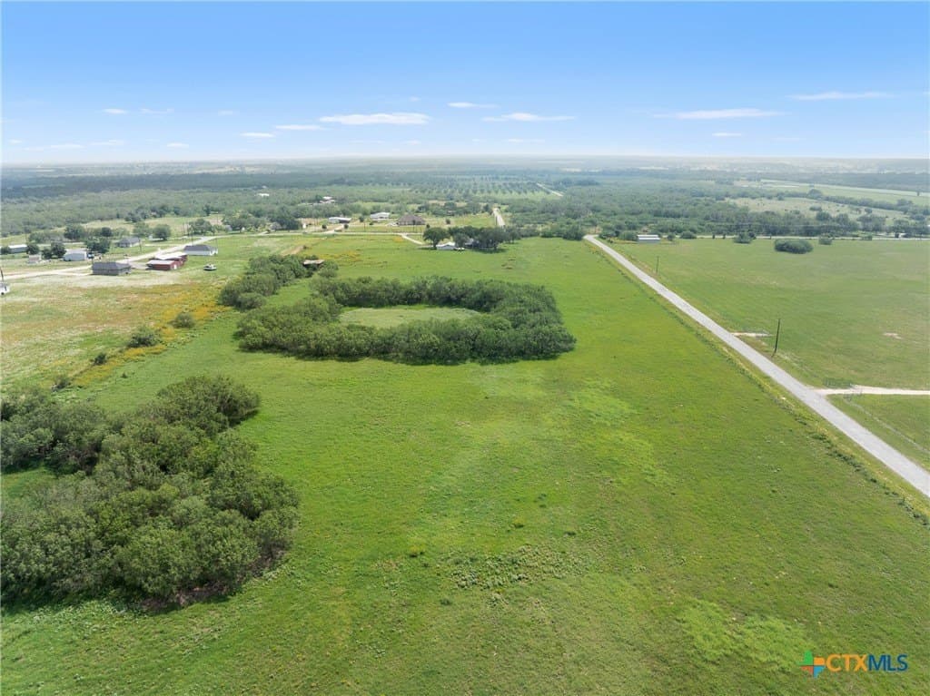 1.85 acres in Wilson County gallery image 4