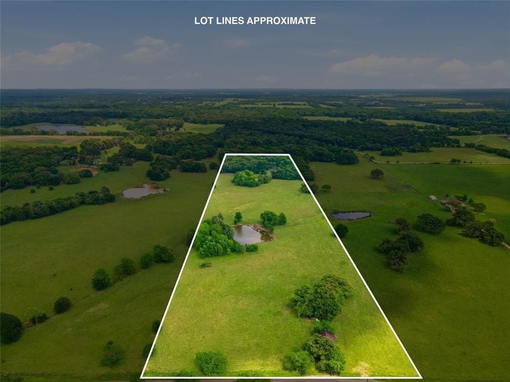 18 acres in Hopkins County