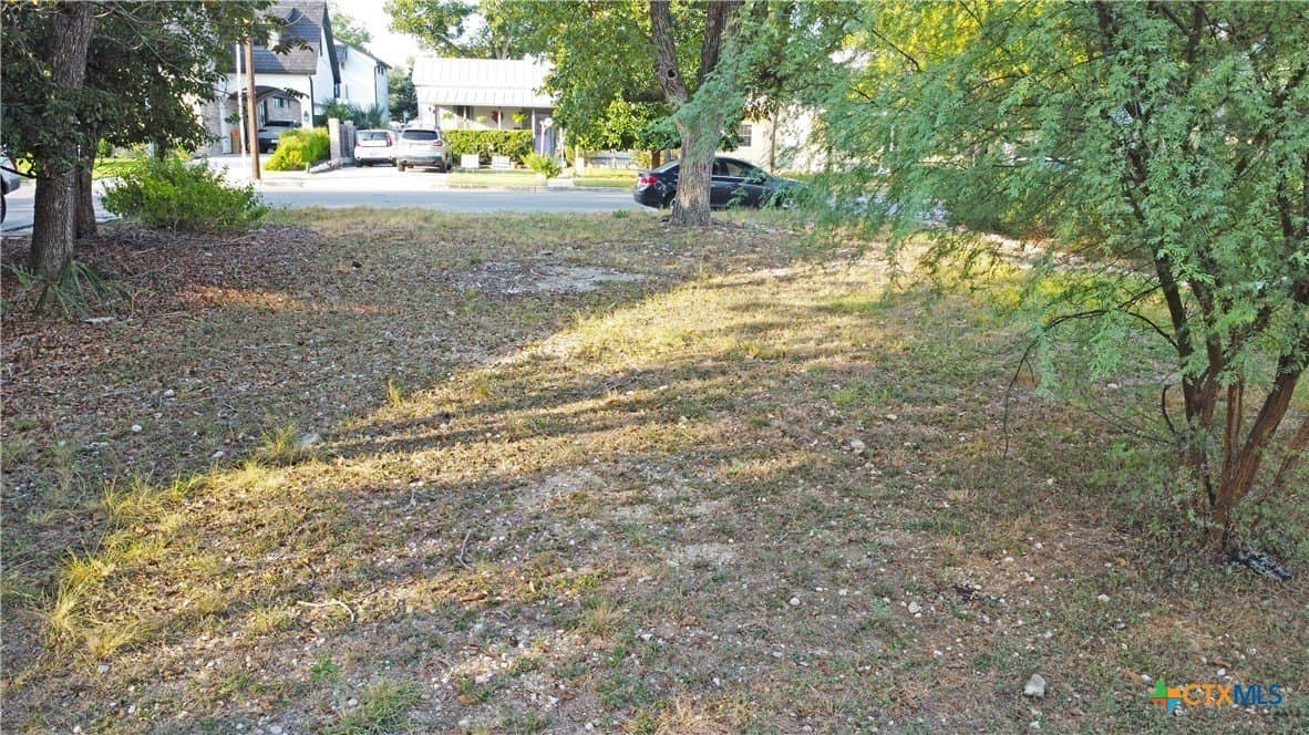 0.26 acres in Comal County - photo 2