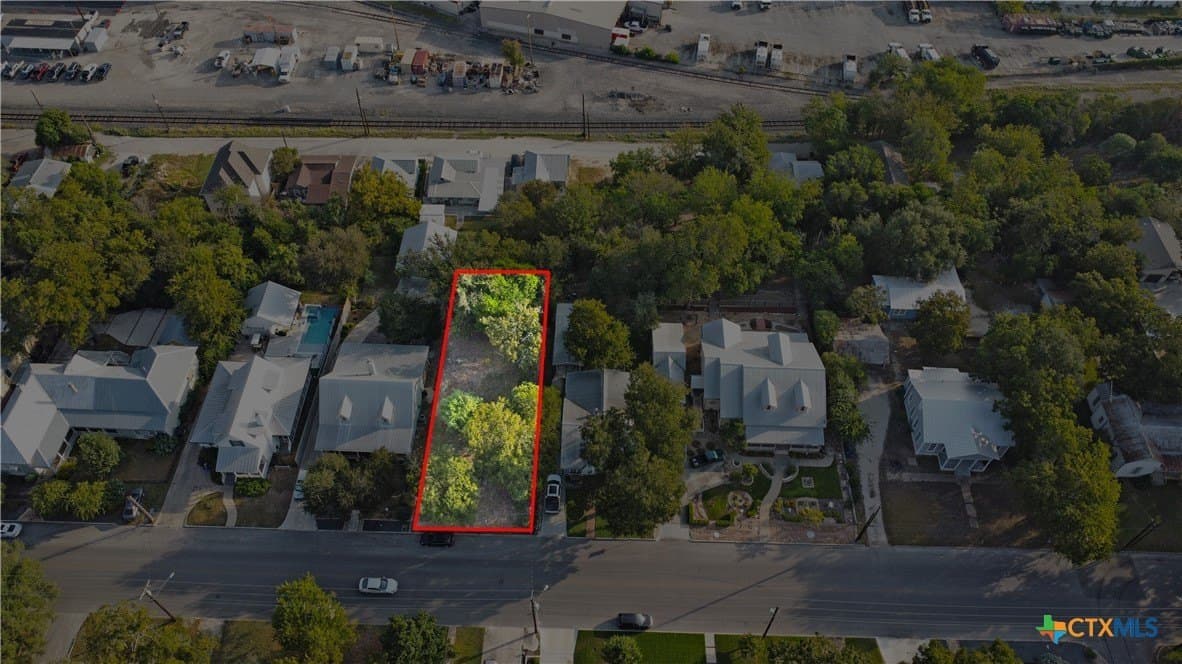 0.26 acres in Comal County - photo 3