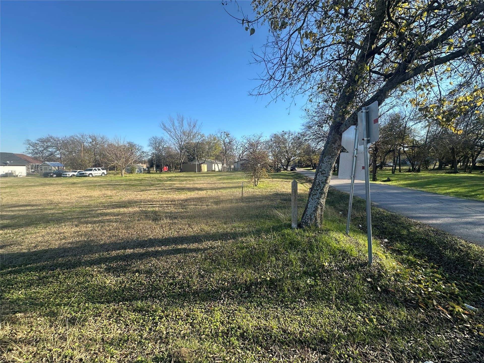 0.29 acres in Ellis County - photo 3
