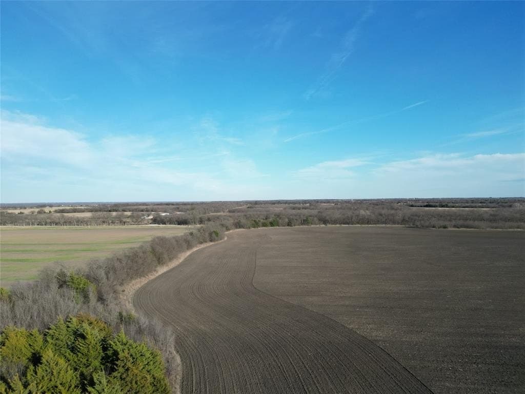 10.01 acres in Hunt County