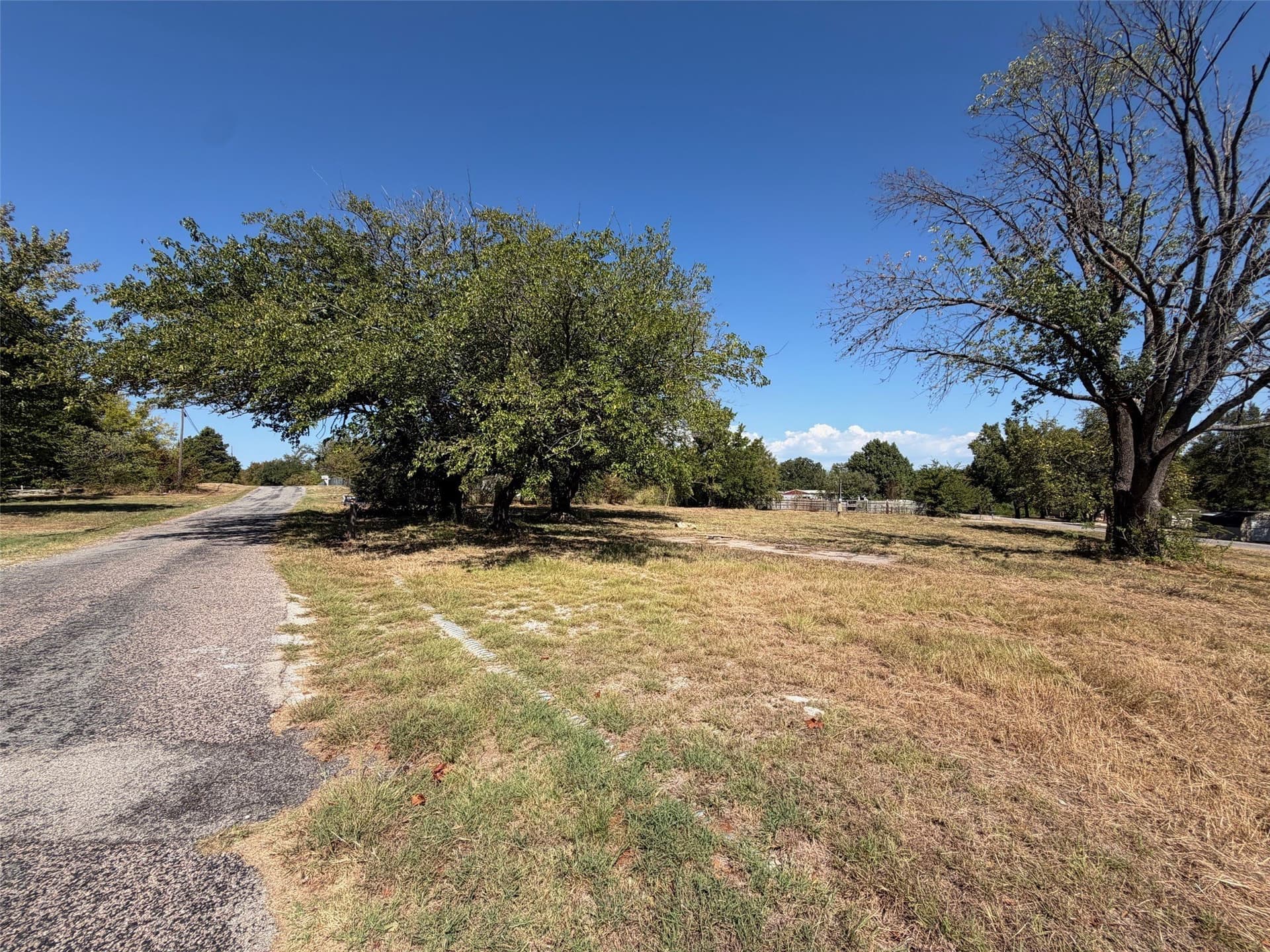 0.58 acres in Grayson County - photo 2