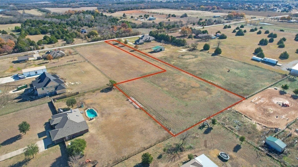 1.74 acres in Collin County gallery image 4