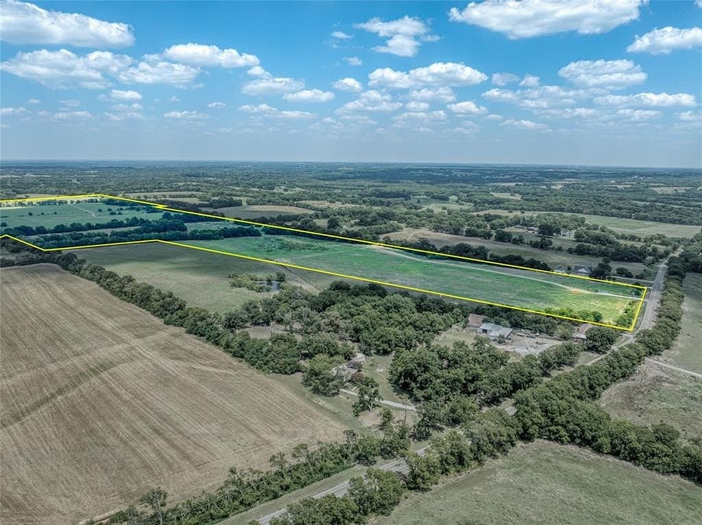 216 acres in Grayson County gallery image 3