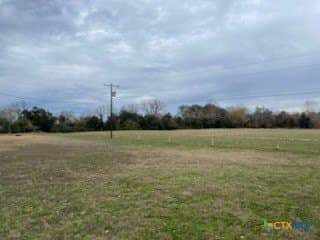 0.76 acres in Victoria County - photo 9
