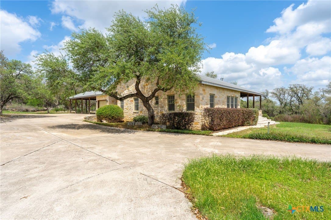 20.04 acres in Comal County - photo 12