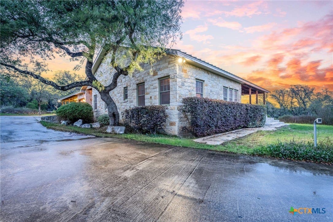 20.04 acres in Comal County gallery image 2