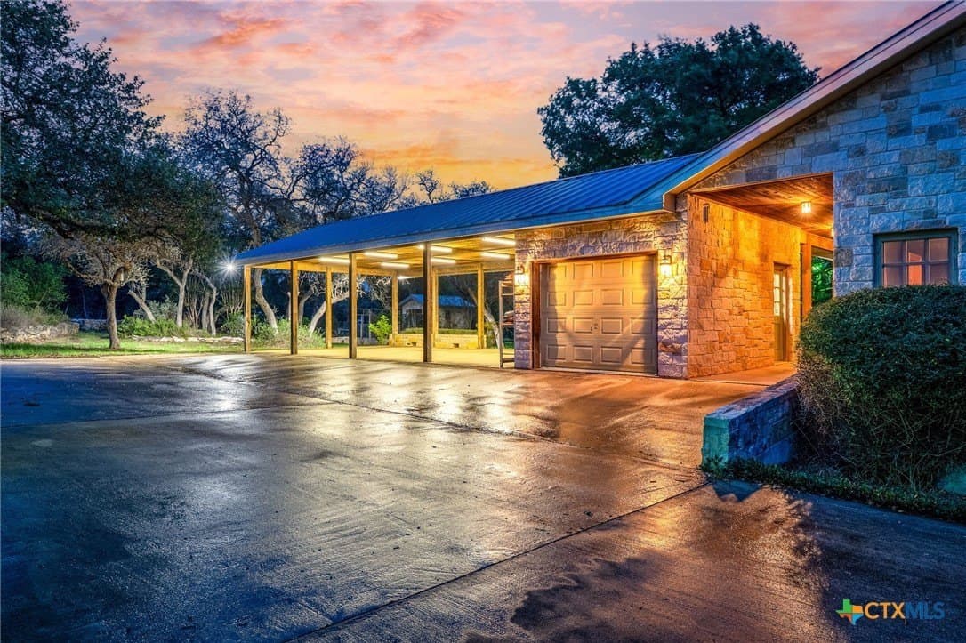 20.04 acres in Comal County gallery image 3