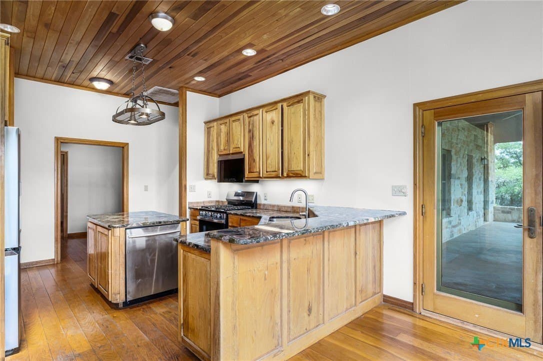 20.04 acres in Comal County - photo 29