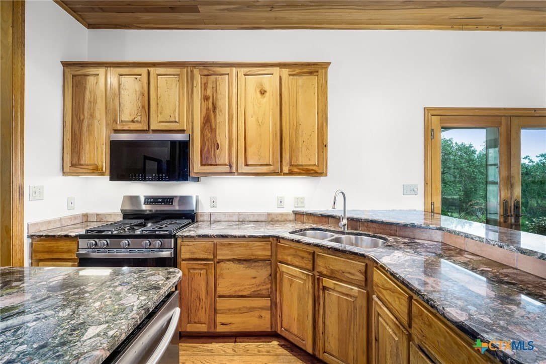 20.04 acres in Comal County - photo 30