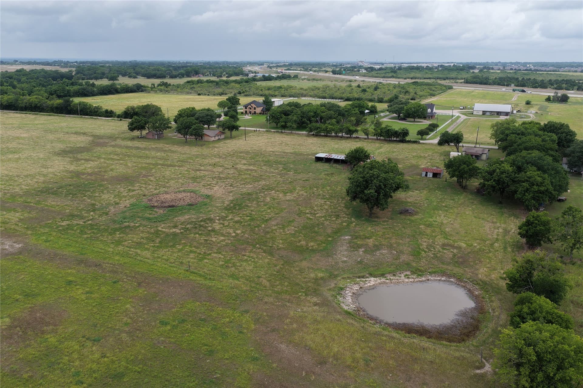 37.02 acres in Ellis County - photo 8