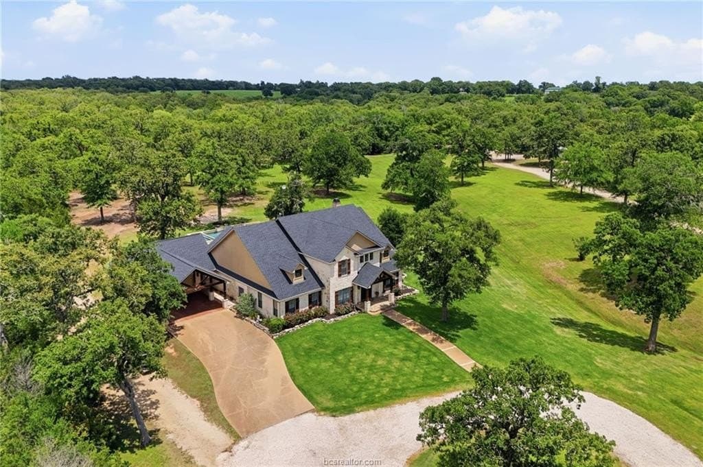 10 acres in Brazos County