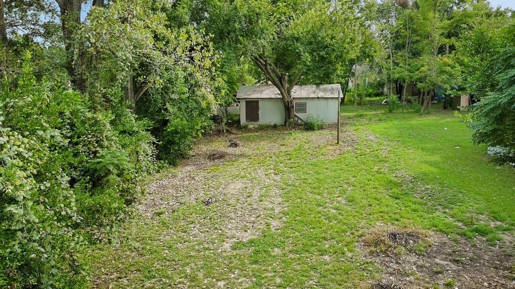 0.16 acres in Freestone County