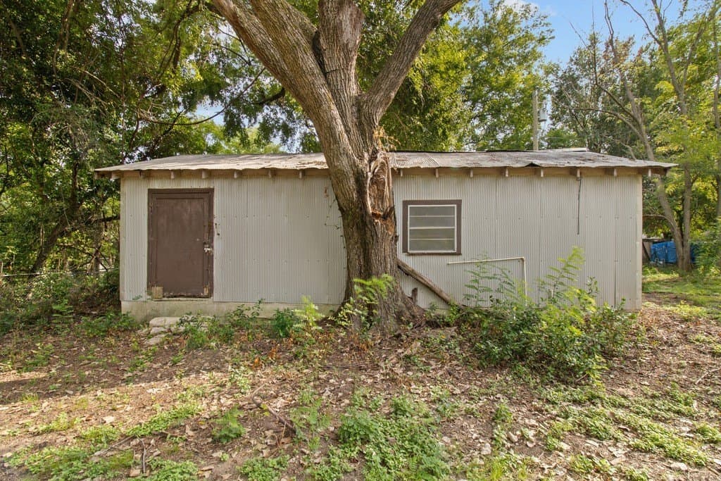0.16 acres in Freestone County - photo 4