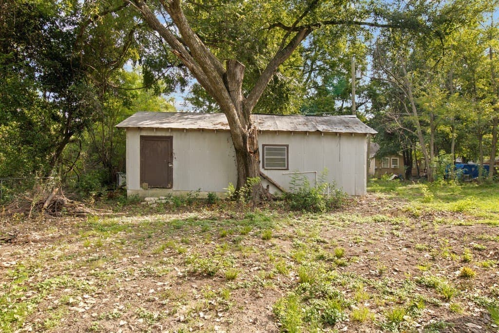 0.16 acres in Freestone County - photo 3
