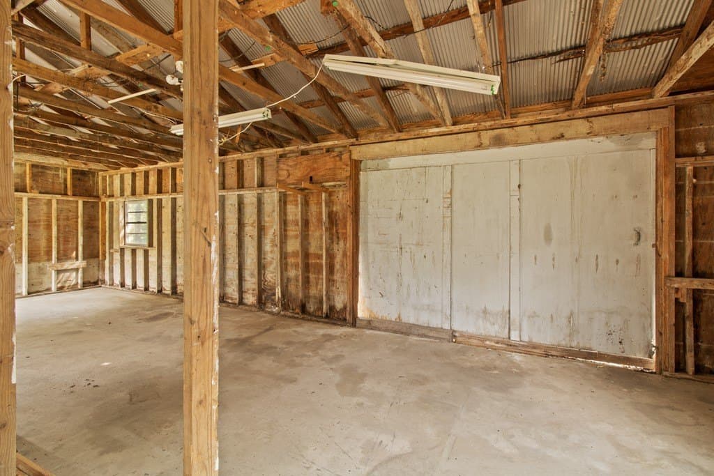 0.16 acres in Freestone County - photo 10