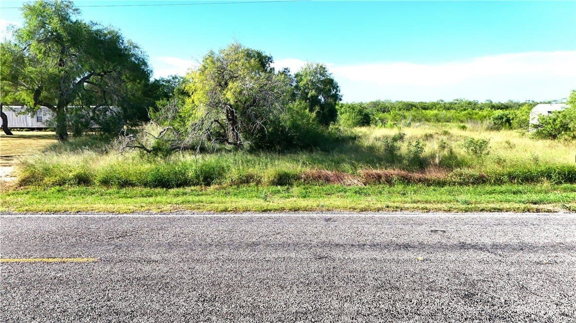 3.92 acres in Kleberg County