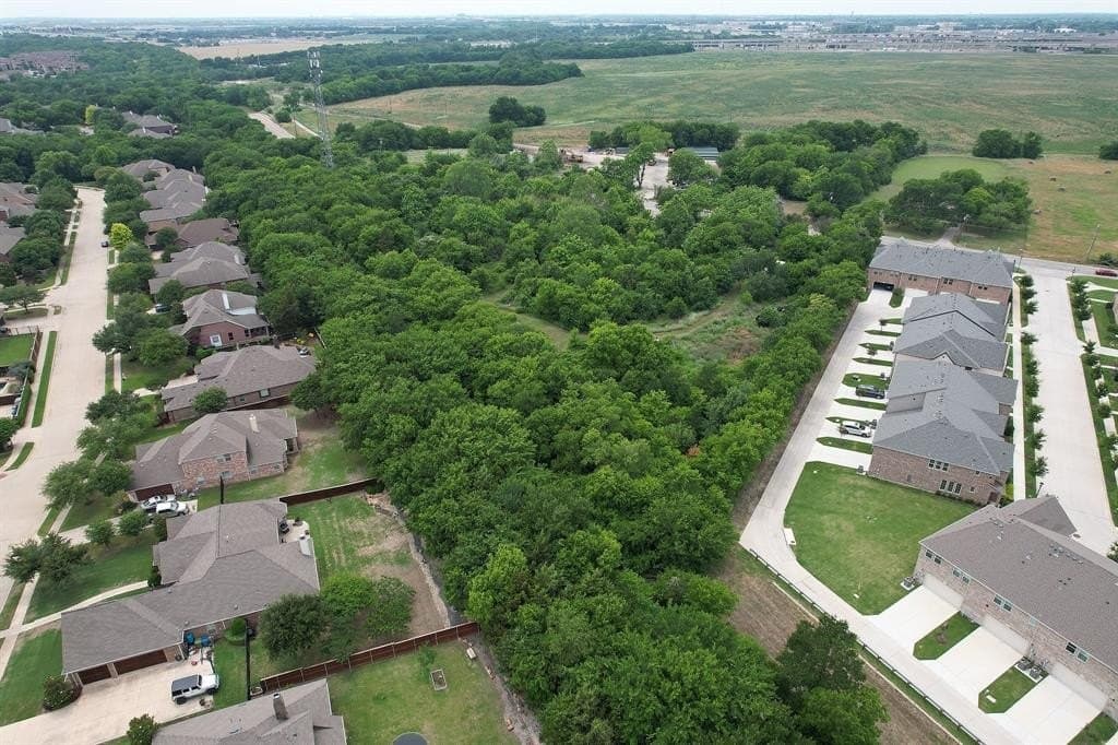 4.5 acres in Collin County gallery image 3