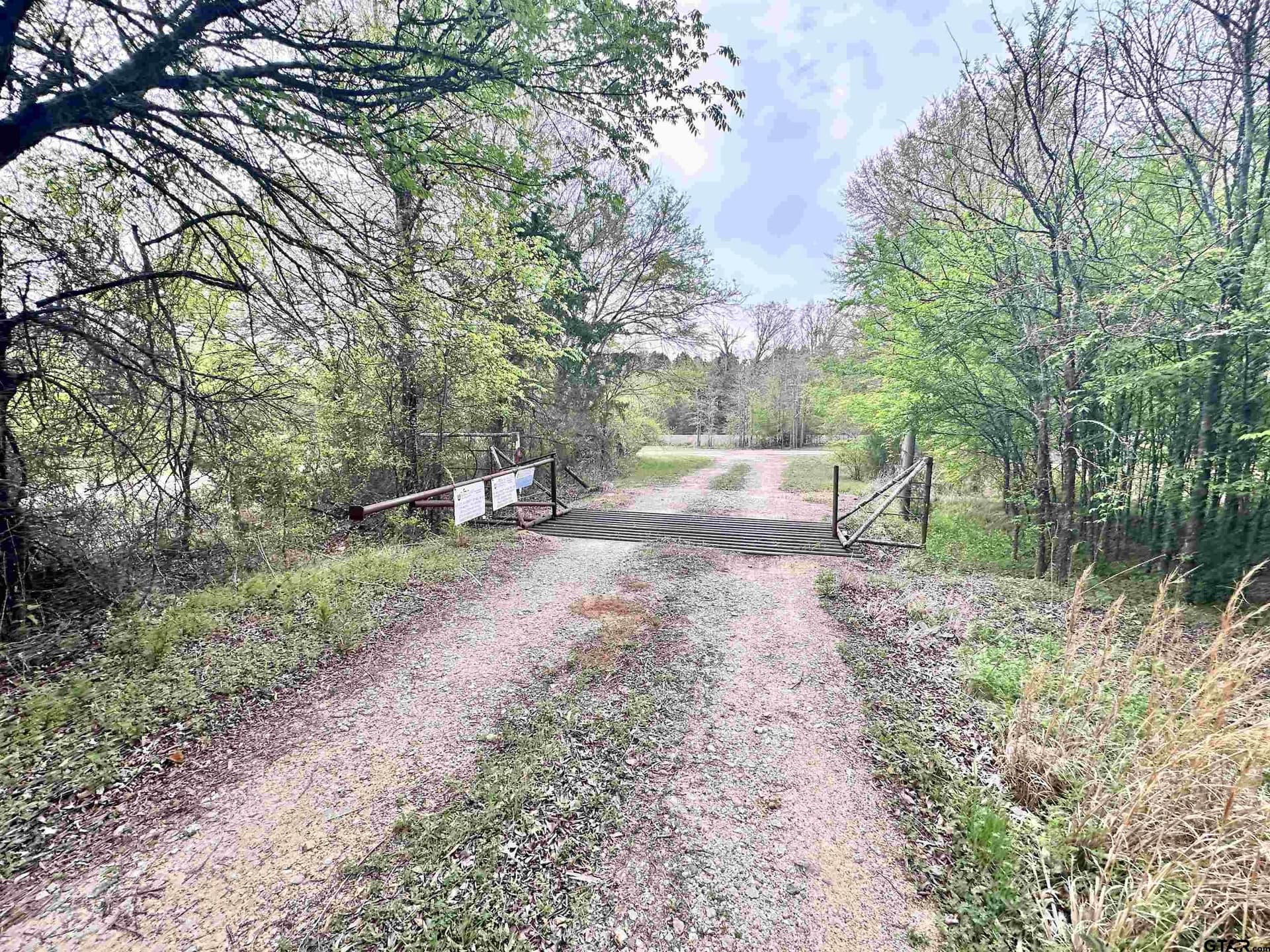 13.21 acres in Henderson County gallery image 2