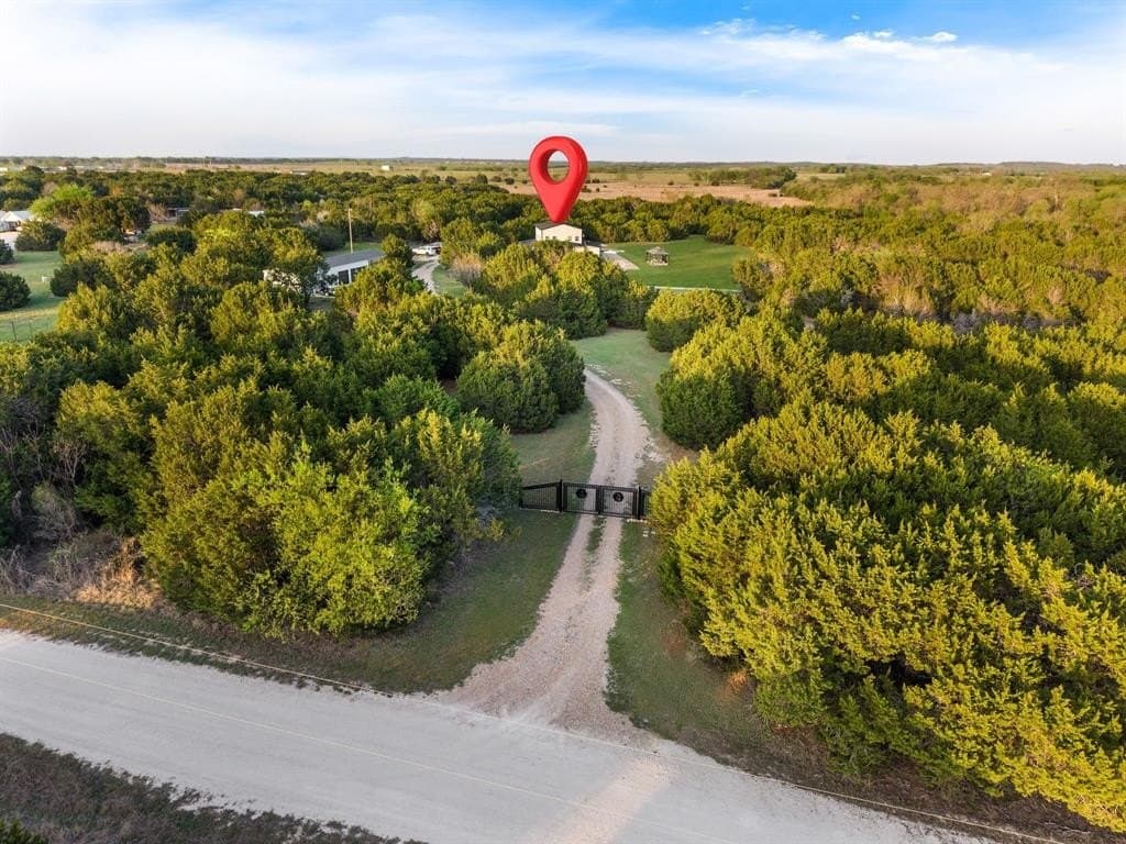 11 acres in Hill County gallery image 3