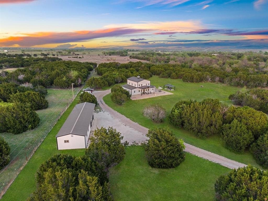 11 acres in Hill County gallery image 4