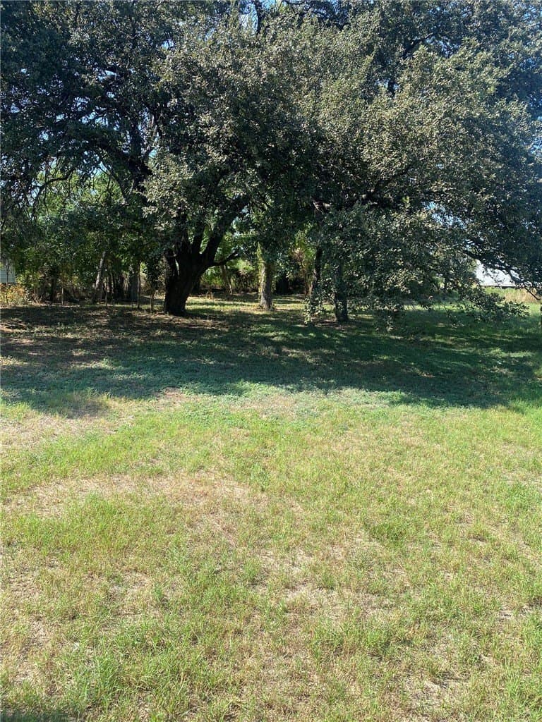 0.16 acres in McLennan County - photo 8