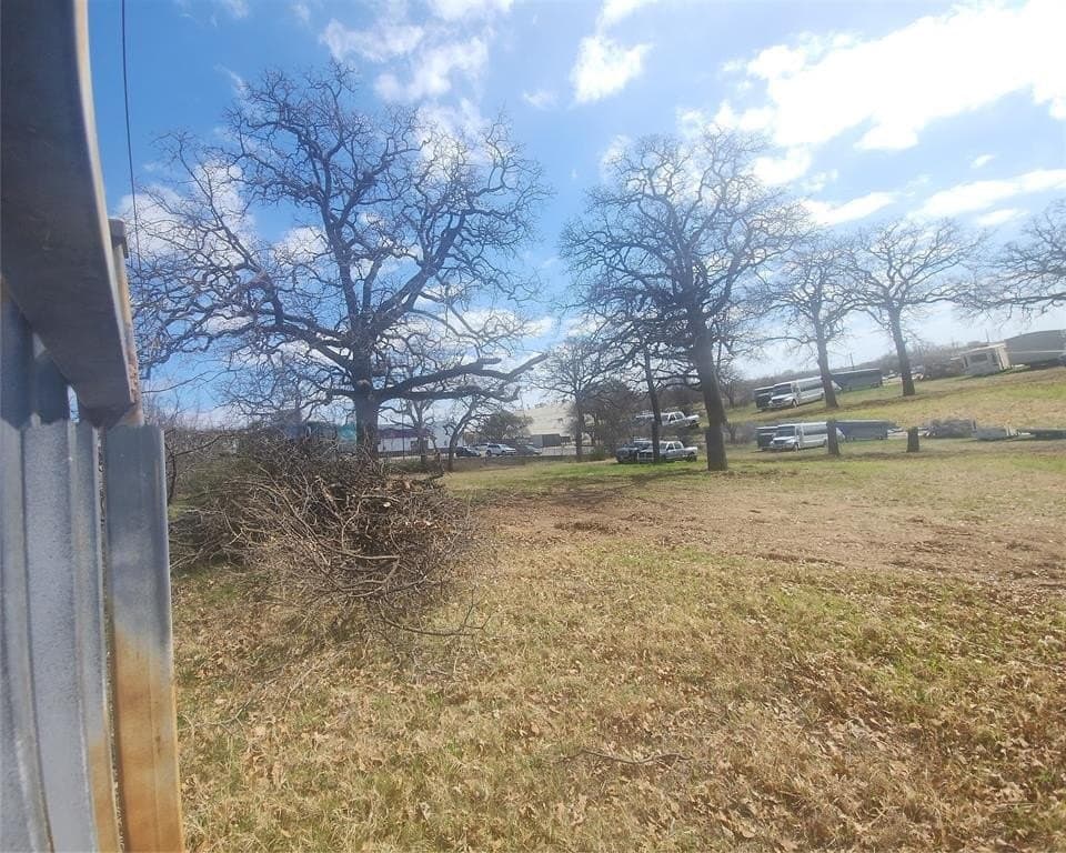 1.7 acres in Dallas County gallery image 4