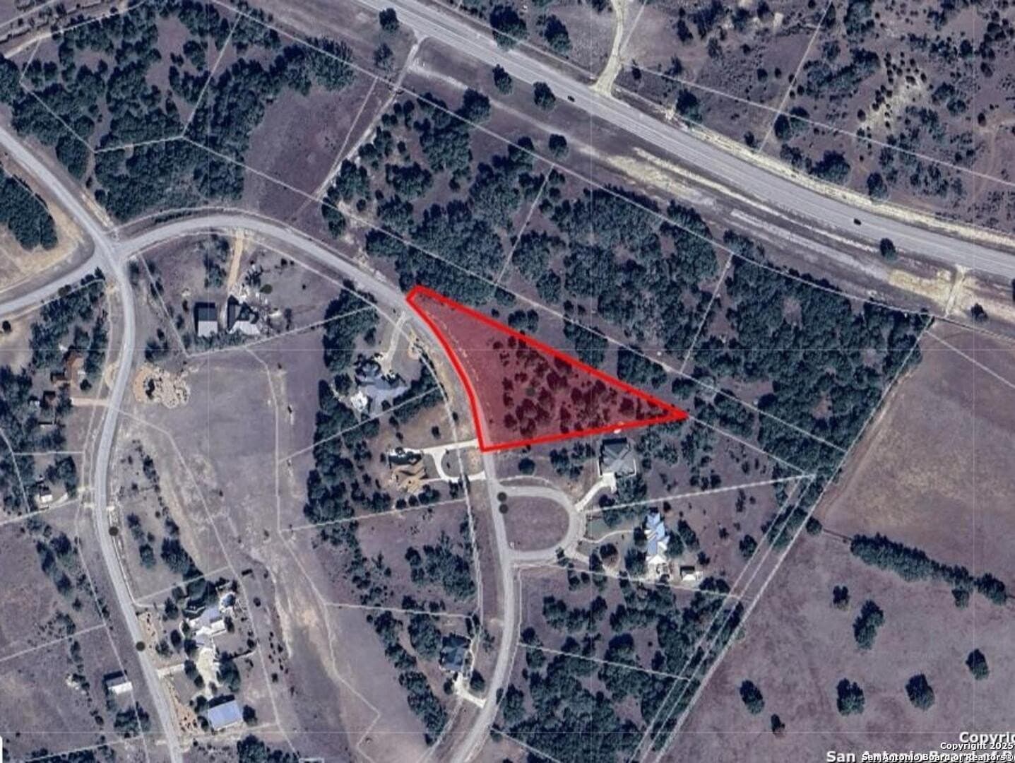 2.01 acres in Bandera County gallery image 3