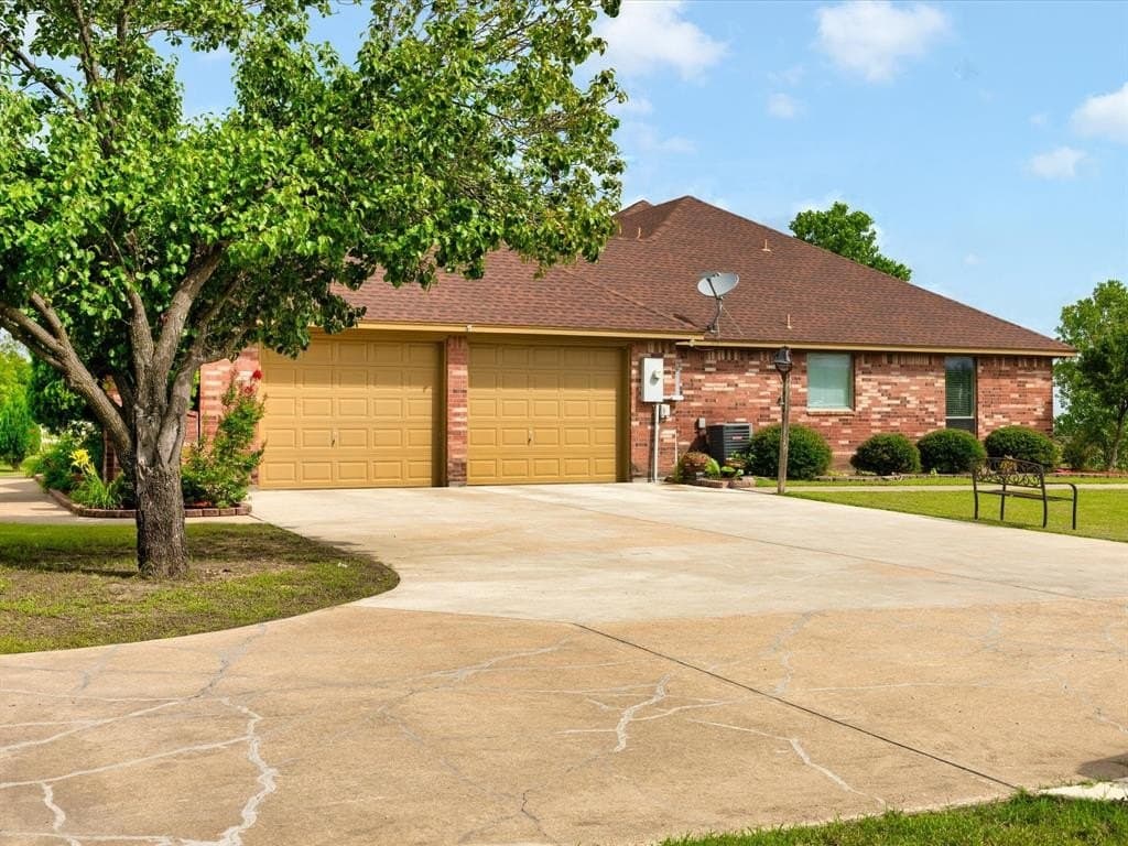 10.06 acres in Ellis County featured view