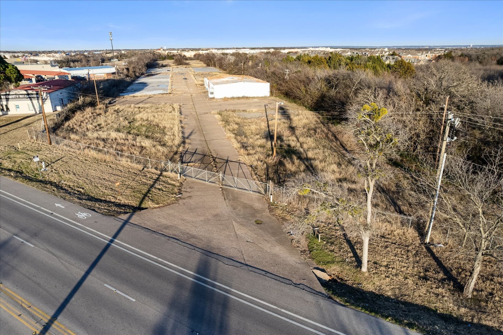 12.83 acres in Tarrant County - photo 3