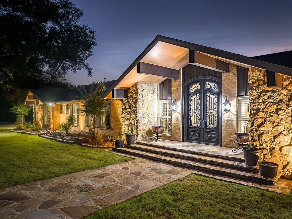 20.2 acres in Camp County