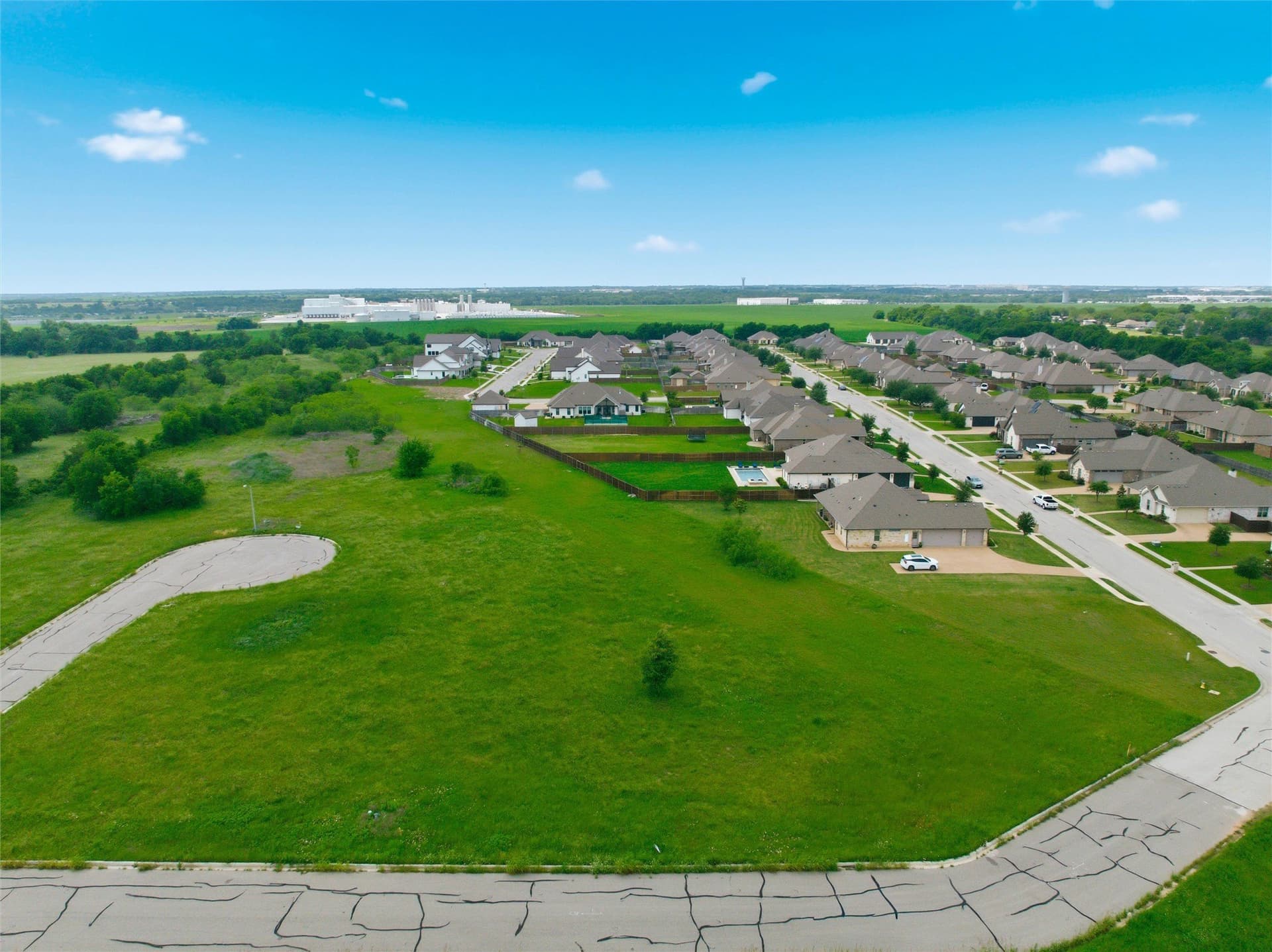 0.51 acres in McLennan County - photo 3