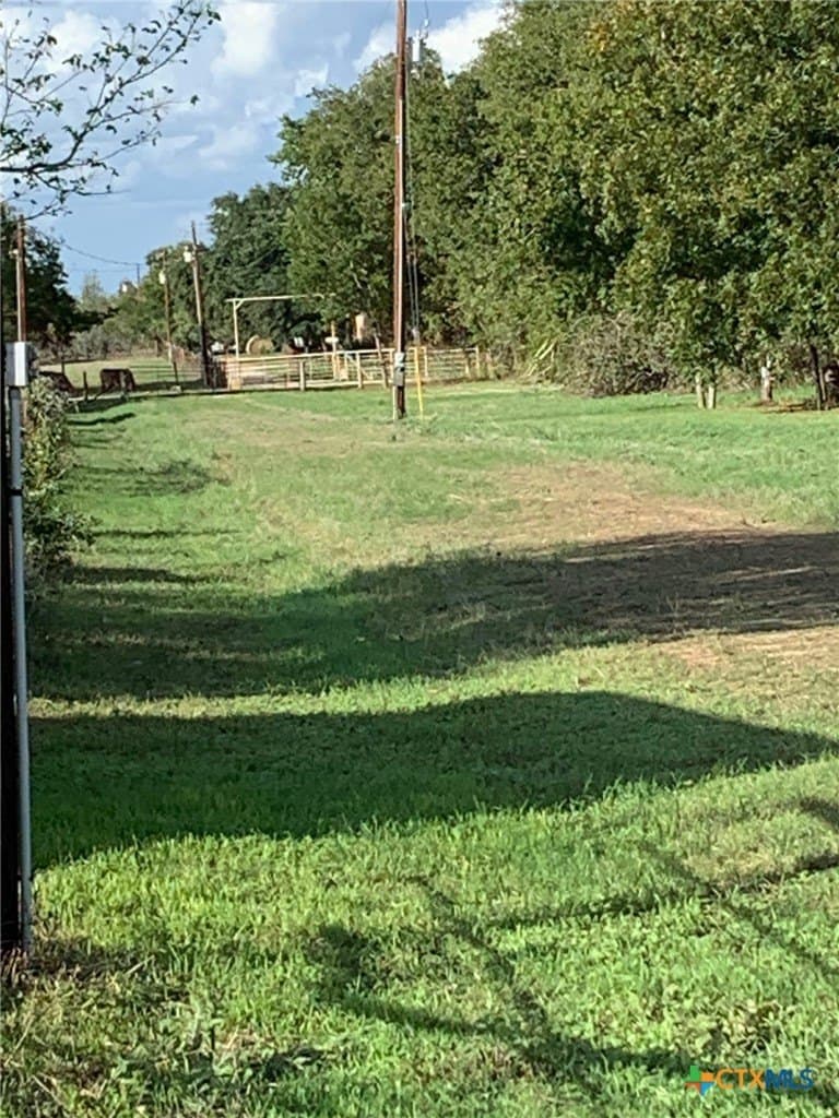 16.01 acres in Guadalupe County - photo 15