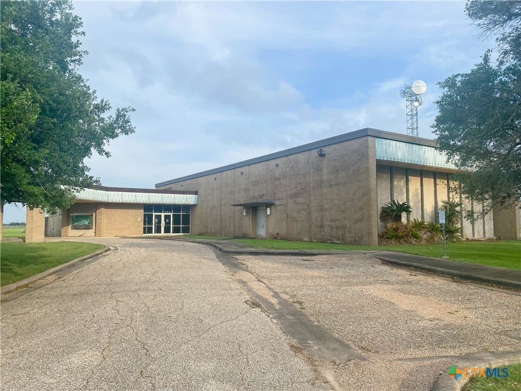 13.7 acres in Victoria County gallery image 3