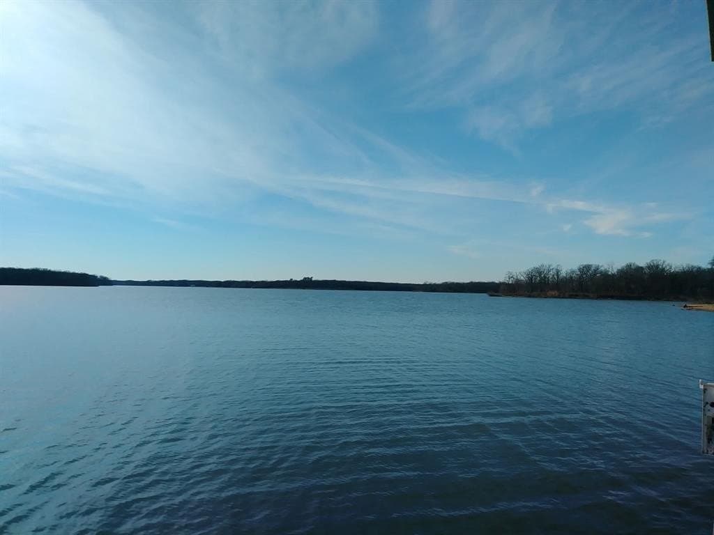 5.01 acres in Hunt County