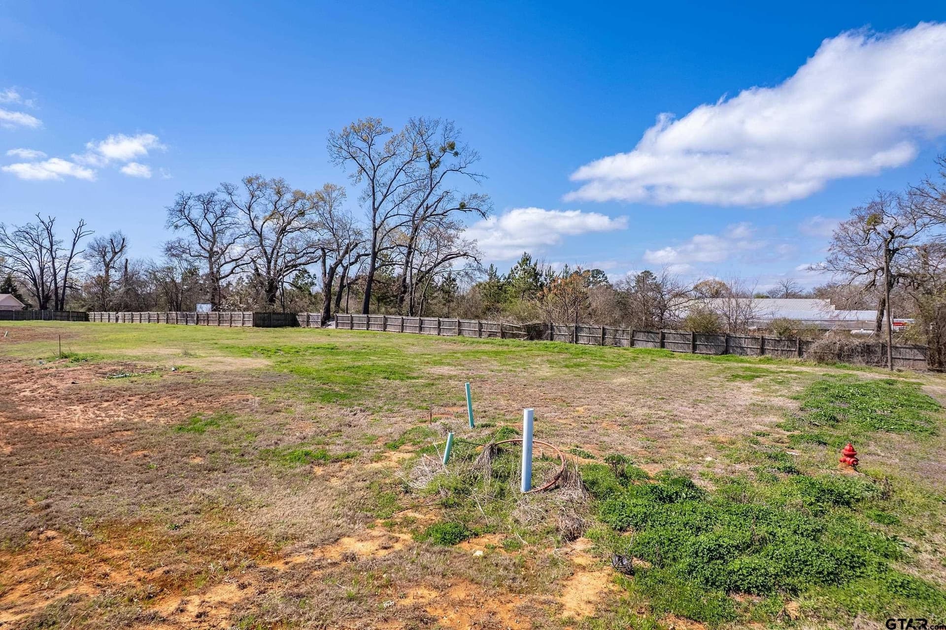 2.09 acres in Smith County gallery image 4