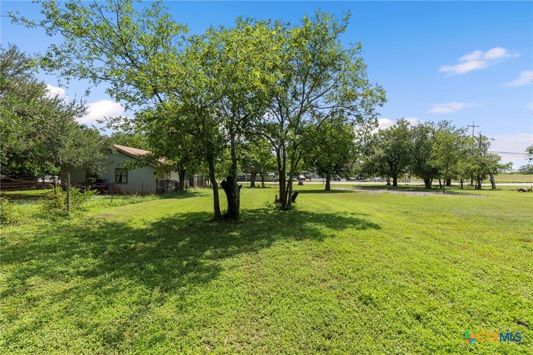 0.22 acres in Hays County gallery image 2