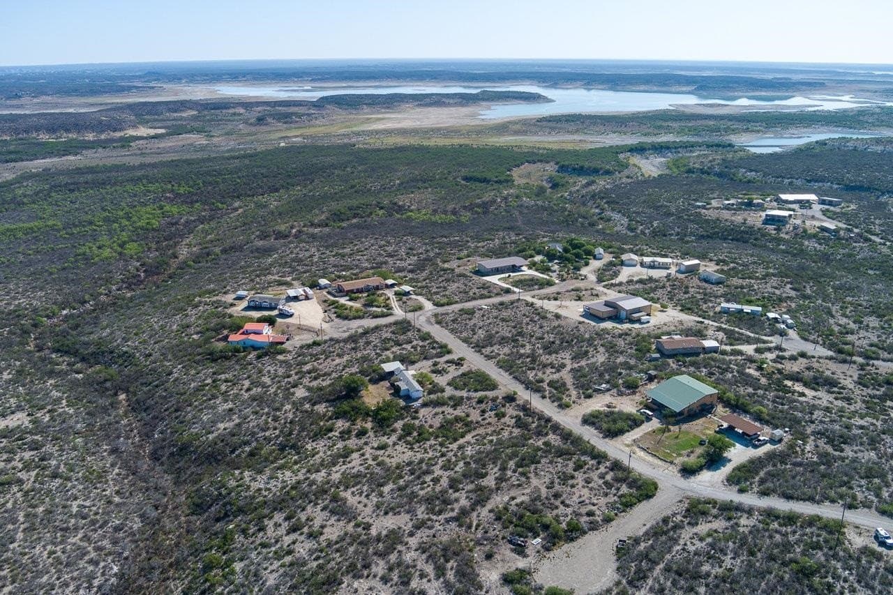 1.36 acres in Val Verde County - photo 8