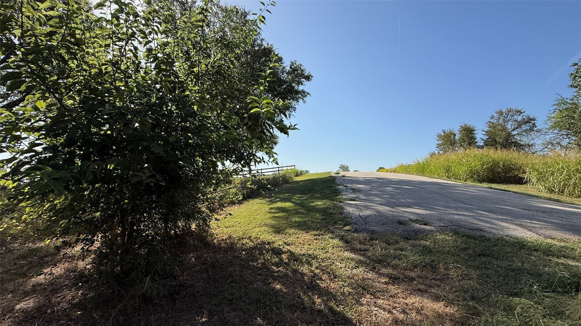 1.16 acres in Navarro County - photo 17