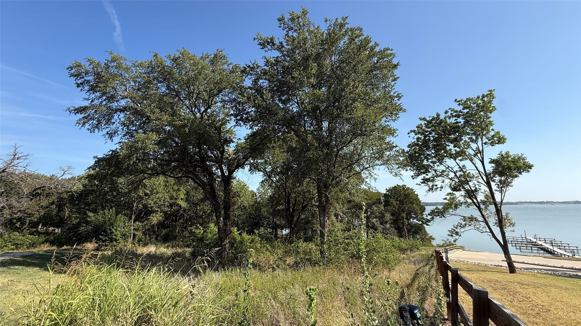 1.16 acres in Navarro County - photo 14