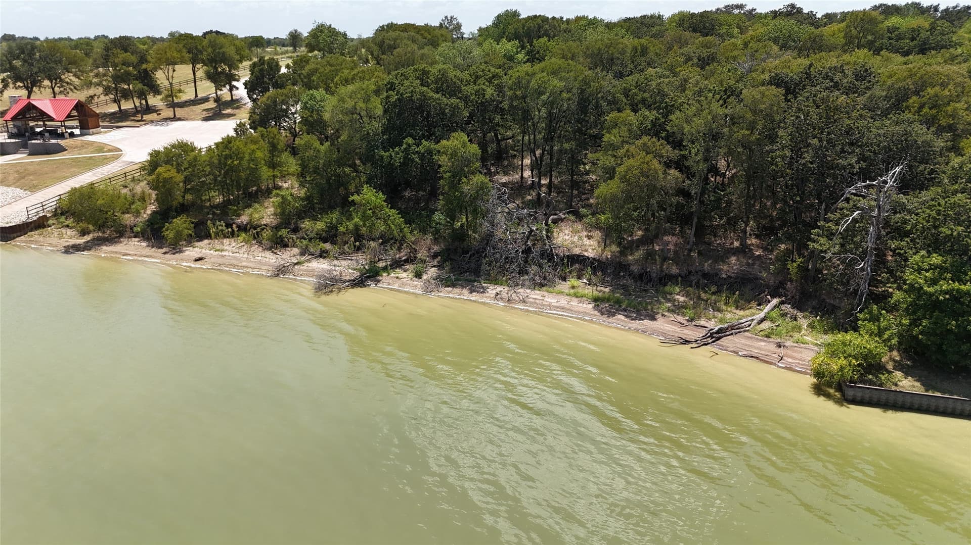1.16 acres in Navarro County - photo 32
