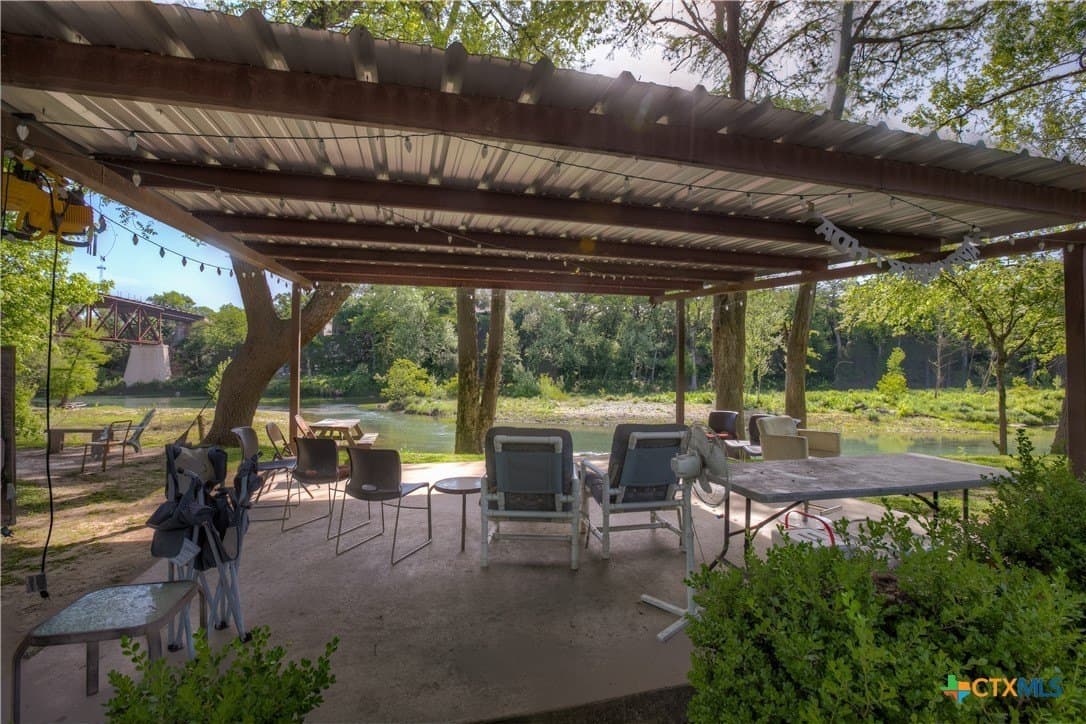 1 acres in Comal County - photo 9