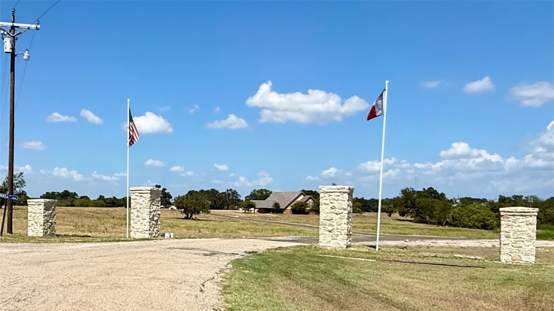 0.5 acres in Navarro County - photo 27